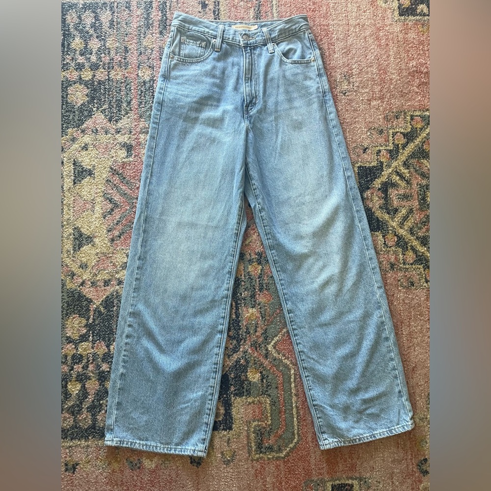 High Waisted Levis